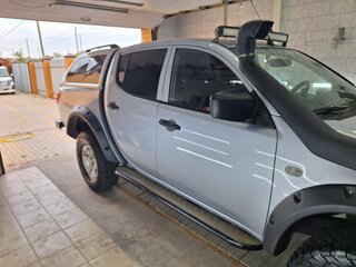 2011 Mitsubishi L200 IV, серебристый, 2200000 рублей, вид 3