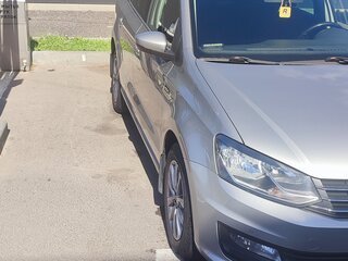 2019 Volkswagen Polo V Рестайлинг, серебристый, 1200000 рублей, вид 3