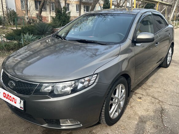 2011 Kia Cerato 4-speed II, серый, 1100000 рублей