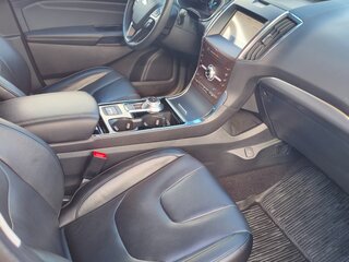 2020 Ford Edge II Рестайлинг, красный, 3100000 рублей, вид 5