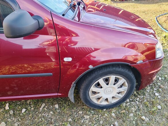 2010 Renault Logan I Рестайлинг, красный, 330000 рублей - вид 5