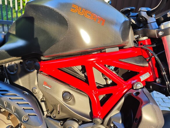 2017 Ducati Monster 821, красный, 600000 рублей - вид 4