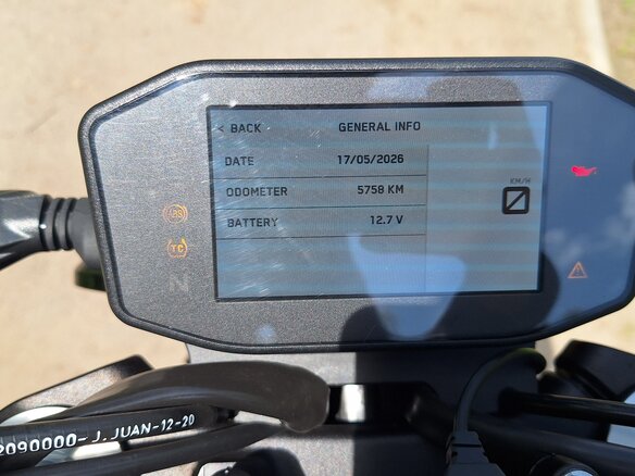 2023 KTM 790 Duke, серый, 875000 рублей - вид 16