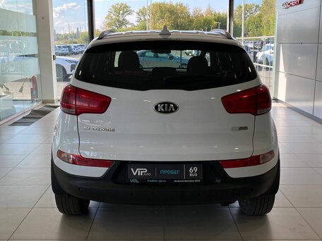 2014 Kia Sportage III Рестайлинг, белый, 1377000 рублей, вид 5