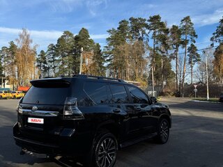 2017 Toyota Land Cruiser Prado 150 Series Рестайлинг 1, чёрный, 4600000 рублей, вид 4
