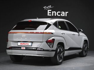 2023 Hyundai Kona II (SX2), серебристый, 2125000 рублей, вид 2