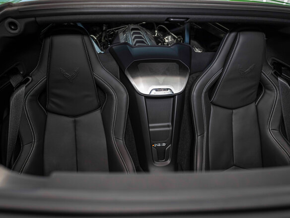 2026 Chevrolet Corvette Stingray C8, зелёный, 15627588 рублей - вид 33