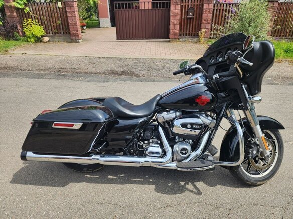 2019 Harley-Davidson Electra Glide, чёрный, 1316025 рублей - вид 4
