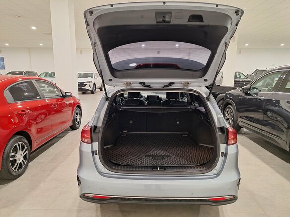 2020 Kia Ceed III, чёрный, 1920000 рублей - вид 19
