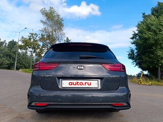 2021 Kia Ceed III Рестайлинг, серый, 2000000 рублей, вид 4