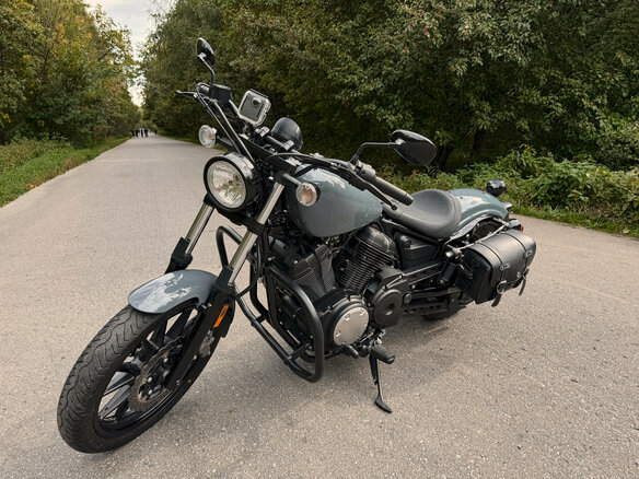 2023 Yamaha XV950 Bolt, серый, 850000 рублей - вид 5