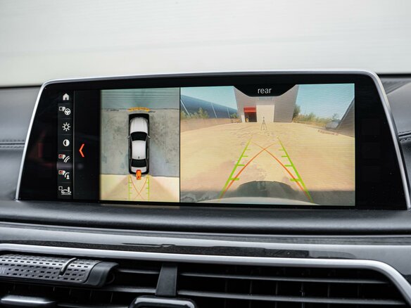 2017 BMW 7 серии 740e VI (G11/G12), белый - вид 13