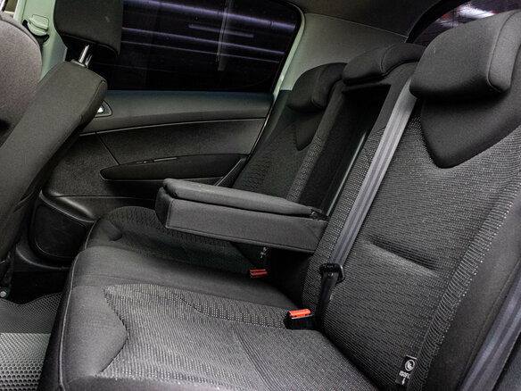 2011 Peugeot 308 I Рестайлинг, белый, 460000 рублей - вид 9