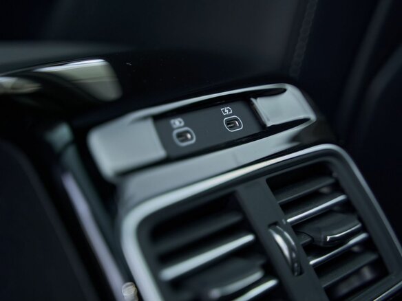 2026 Audi Q5 L III (GU), чёрный, 7099900 рублей - вид 32