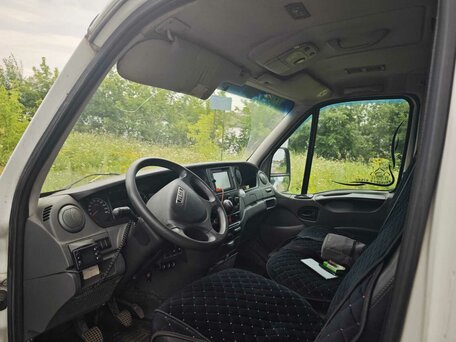 2013 Iveco Daily, белый, 990000 рублей, вид 4