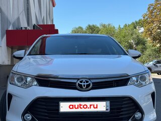 2016 Toyota Camry VII (XV50) Рестайлинг, белый, 1890000 рублей, вид 2