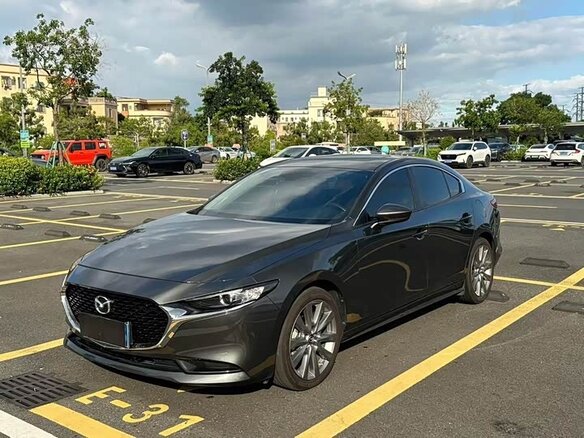 2022 Mazda 3 Axela IV (BP), чёрный, 1175401 рублей