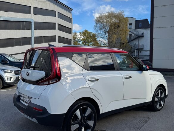 2019 Kia Soul III, белый, 1750000 рублей - вид 4