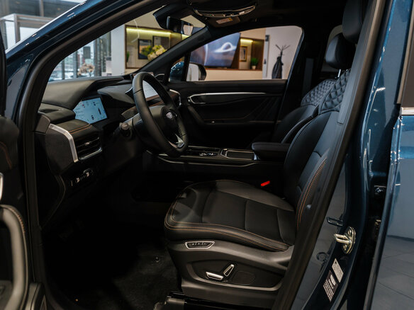 2026 Geely Okavango I Рестайлинг, синий, 4085990 рублей - вид 8