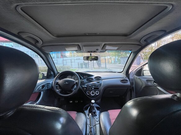 2002 Ford Focus ST SVT I, серебристый, 300000 рублей - вид 12