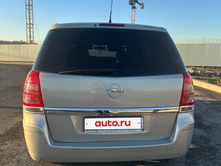 2009 Opel Zafira B Рестайлинг, бежевый, 600000 рублей, вид 5