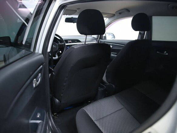 2018 Kia Rio X-Line IV, серебристый, 1130000 рублей - вид 10