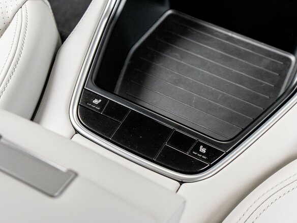 2018 Porsche Panamera 4 II, чёрный, 7700000 рублей - вид 23