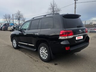 2016 Toyota Land Cruiser 200 Series Рестайлинг 2, чёрный, 4350000 рублей, вид 4