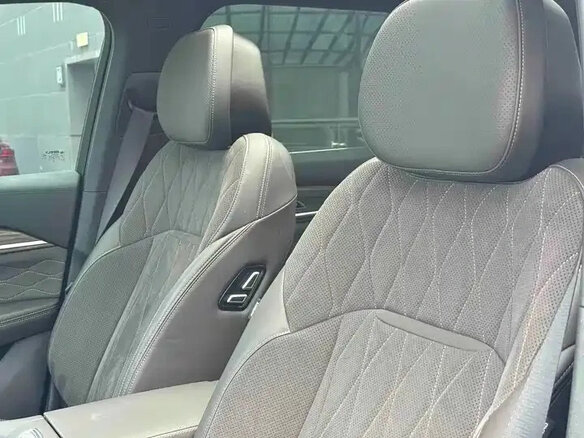 2026 Geely Monjaro (Xingyue L) I Рестайлинг 2 (China Market), синий, 5140000 рублей - вид 37