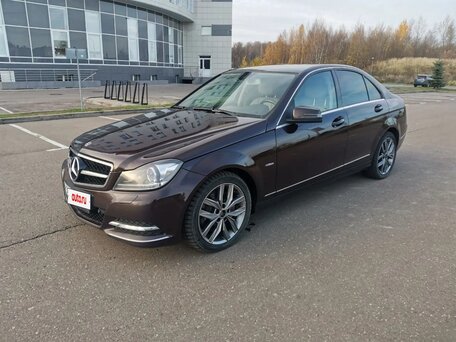 2011 Mercedes-Benz C-Класс 300 III (W204) Рестайлинг, коричневый, 1330000 рублей, вид 1