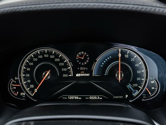 2017 BMW 7 серии 740e VI (G11/G12), белый - вид 16