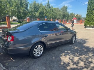 2010 Volkswagen Passat B6, серый, 880000 рублей, вид 2