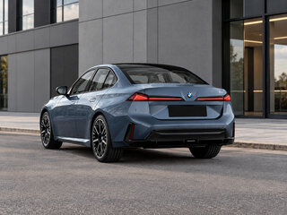 2026 BMW 3 серии 318 VIII (G5x), синий, 6450000 рублей, вид 5