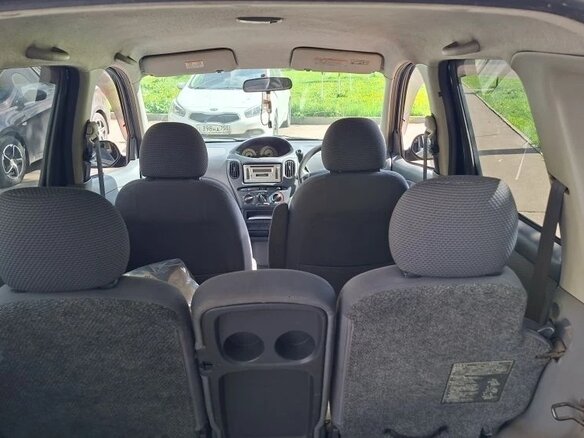 2001 Toyota FunCargo, чёрный, 330000 рублей - вид 13