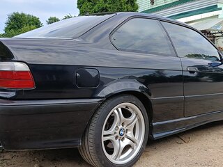 1994 BMW 3 серии 318i III (E36), чёрный, 800000 рублей, вид 3
