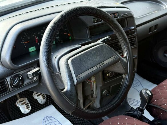 2005 Lada (ВАЗ) 2114, серебристый, 130000 рублей - вид 15