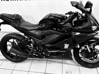 2020 Yamaha YZF-R3, чёрный, 600000 рублей, вид 2