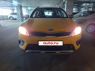 2020 Kia Rio X-Line IV, жёлтый, 895000 рублей, вид 2
