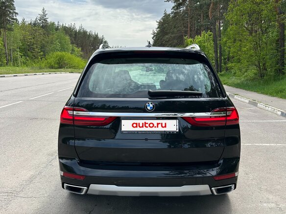 2020 BMW X7 40i I (G07), чёрный, 7500000 рублей - вид 5