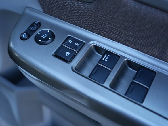 2016 Honda Stepwgn Spada V, белый, 1660000 рублей - вид 12