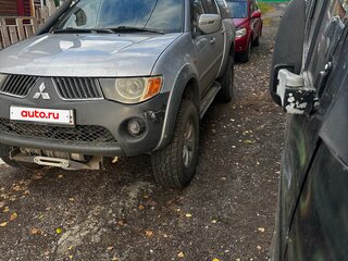 2007 Mitsubishi L200 IV, серебристый, 1000000 рублей, вид 2