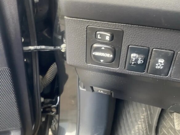 2014 Toyota RAV4 IV (XA40), чёрный, 1990000 рублей - вид 27