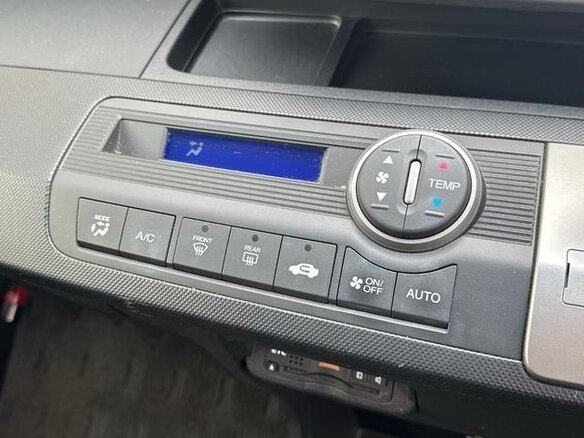 2014 Honda Freed I Рестайлинг 2, синий, 860333 рублей - вид 17