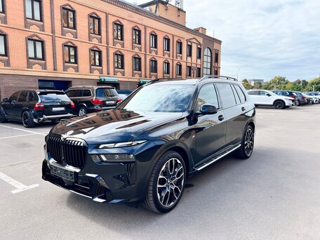 2025 BMW X7 40d I (G07) Рестайлинг, чёрный, 13899000 рублей, вид 1