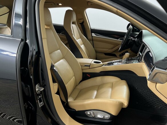 2016 Porsche Panamera 4 I Рестайлинг, чёрный, 3849900 рублей - вид 7