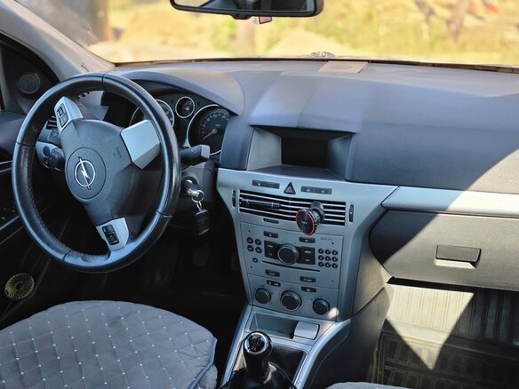 2013 Opel Astra H Рестайлинг, белый, 580000 рублей - вид 6