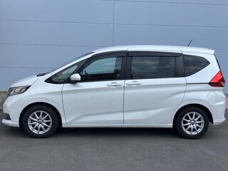 2022 Honda Freed II Рестайлинг, белый, 1189000 рублей, вид 5