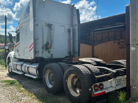2002 Freightliner Columbia, белый, 1200000 рублей, вид 4