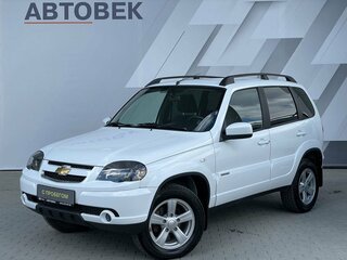 2017 Chevrolet Niva I Рестайлинг, белый, 862000 рублей, вид 1