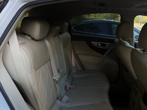 2012 Infiniti FX37 II (S51), белый, 3000000 рублей - вид 9